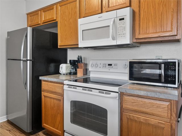 5005 LAGUNA BAY CIRCLE 22, Kissimmee, FL 34746