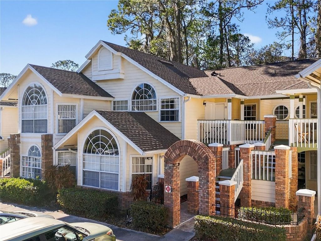 5005 LAGUNA BAY CIRCLE 22, Kissimmee, FL 34746