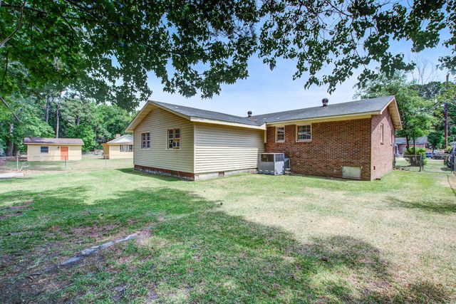 845 Hitching Post Road, Charleston, SC 29414