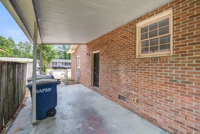 845 Hitching Post Road, Charleston, SC 29414