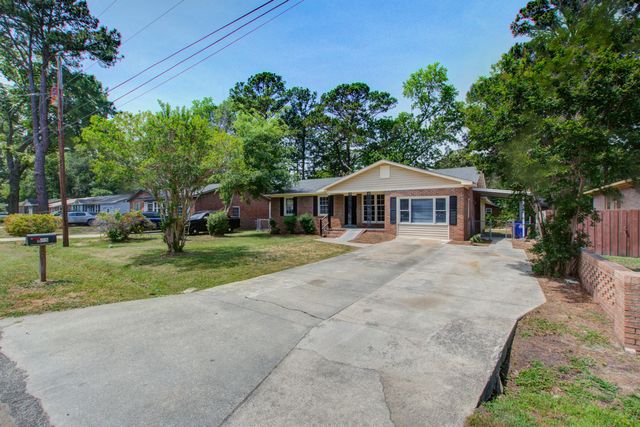 845 Hitching Post Road, Charleston, SC 29414