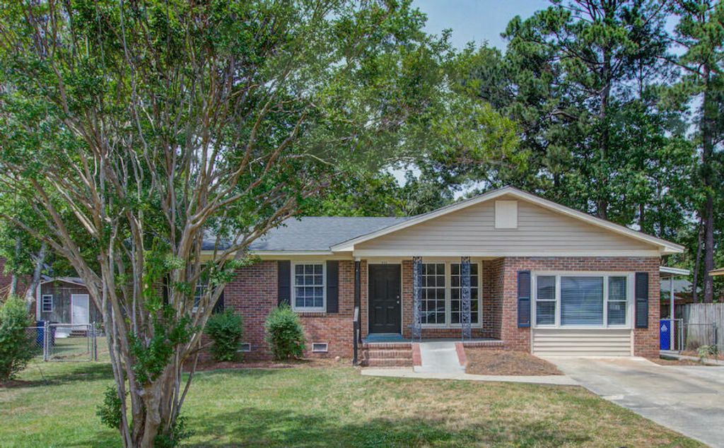 845 Hitching Post Road, Charleston, SC 29414