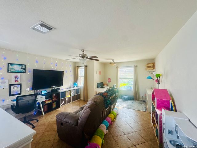 926 Siena View, San Antonio, TX 78253