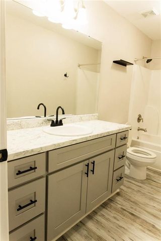 2201 Liberty E Drive, Mobile, AL 36608