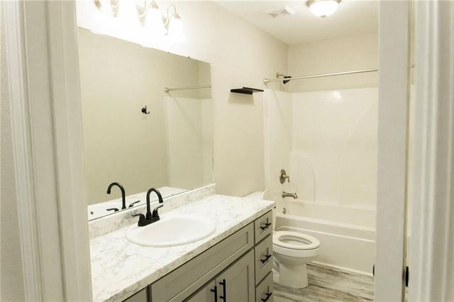 2201 Liberty E Drive, Mobile, AL 36608