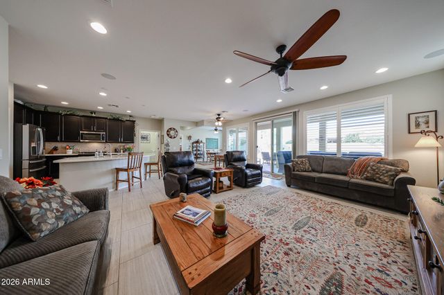 18086 W CEDARWOOD Lane, Goodyear, AZ 85338