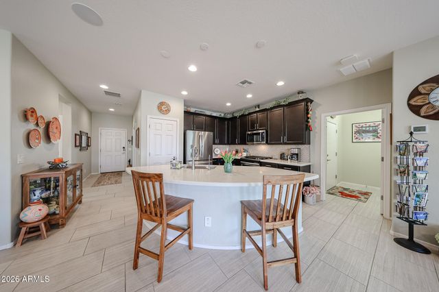 18086 W CEDARWOOD Lane, Goodyear, AZ 85338