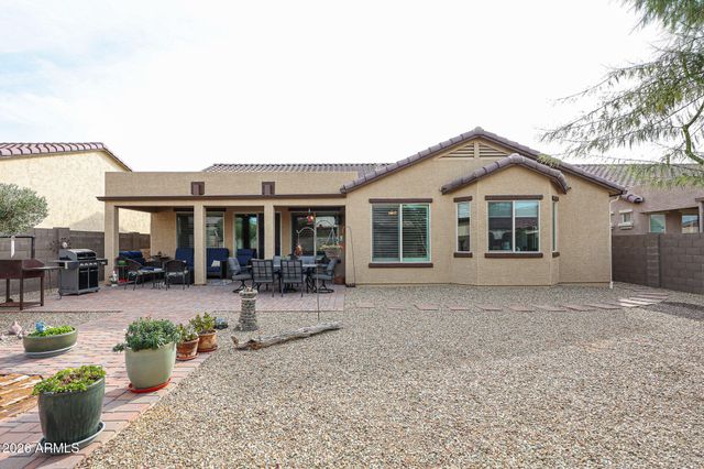 18086 W CEDARWOOD Lane, Goodyear, AZ 85338