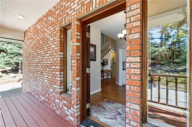 26166 Circle Drive, Lake Arrowhead, CA 92352