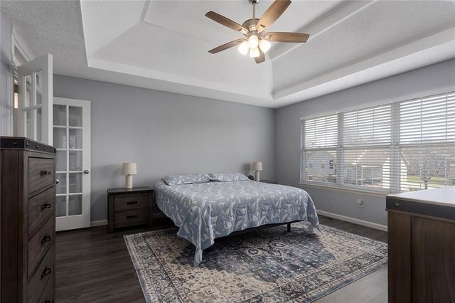 109 SW Drew Lane, Lee's Summit, MO 64081