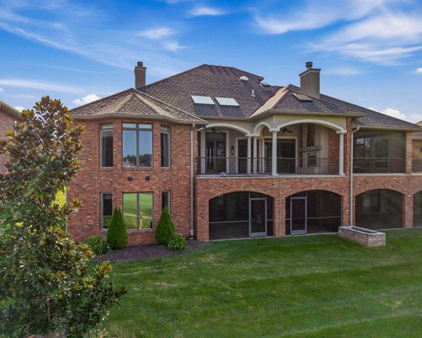 1005 MARCASSIN DR, Columbia, MO 65201
