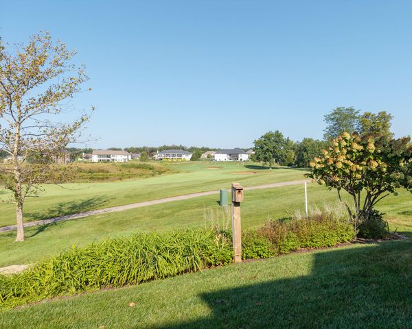 1005 MARCASSIN DR, Columbia, MO 65201