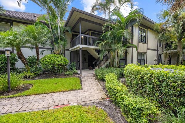 2810 Polo Island Drive C203, Wellington, FL 33414