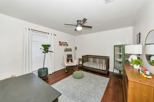 2425 Northgate Drive W, Irving, TX 75062