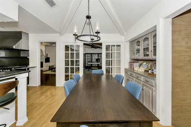 2425 Northgate Drive W, Irving, TX 75062