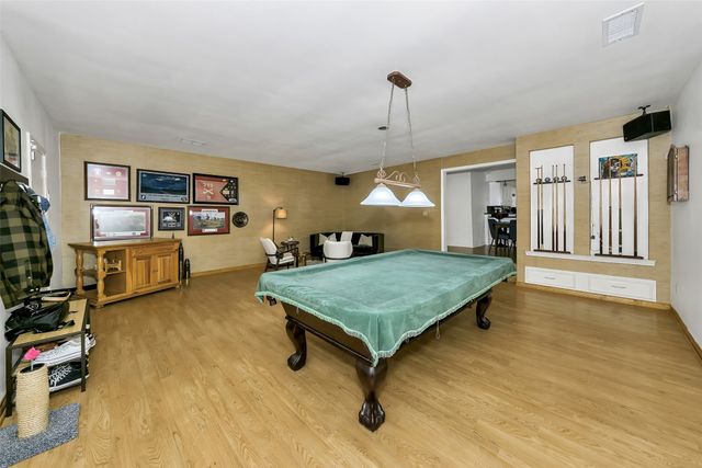 2425 Northgate Drive W, Irving, TX 75062