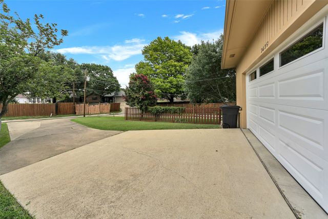 2425 Northgate Drive W, Irving, TX 75062