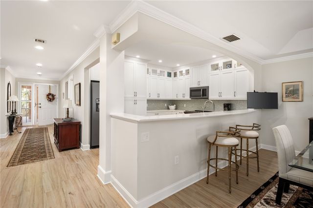 1250 W Southwinds Boulevard 111, Vero Beach, FL 32963