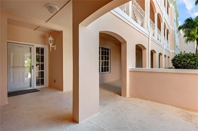 1250 W Southwinds Boulevard 111, Vero Beach, FL 32963