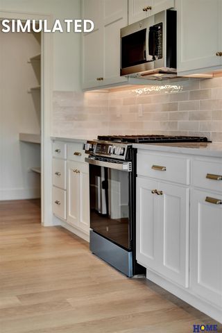 550 Eloise Avenue, Lincoln, NE 68520