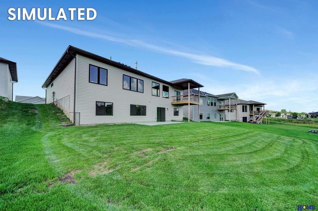 550 Eloise Avenue, Lincoln, NE 68520