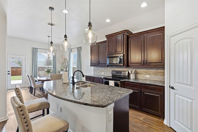 1152 Blue Sky Lane, Burleson, TX 76058