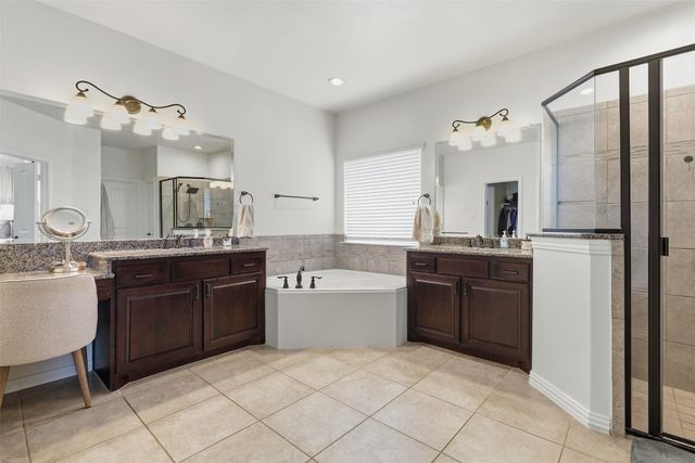 1152 Blue Sky Lane, Burleson, TX 76058