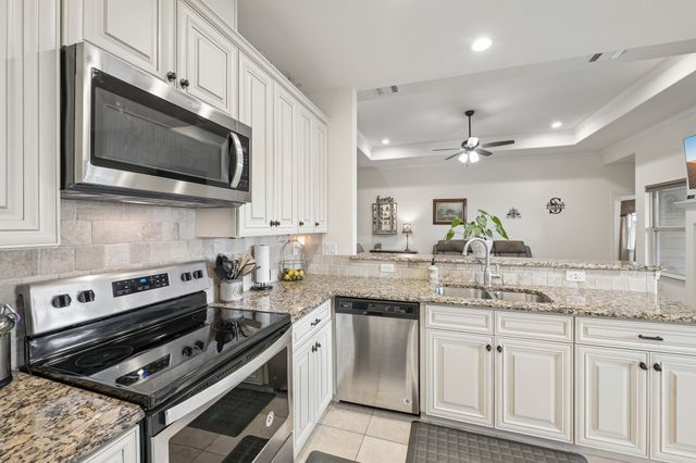 279 Marina Drive, Azle, TX 76020