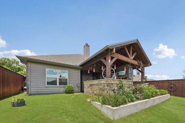 279 Marina Drive, Azle, TX 76020
