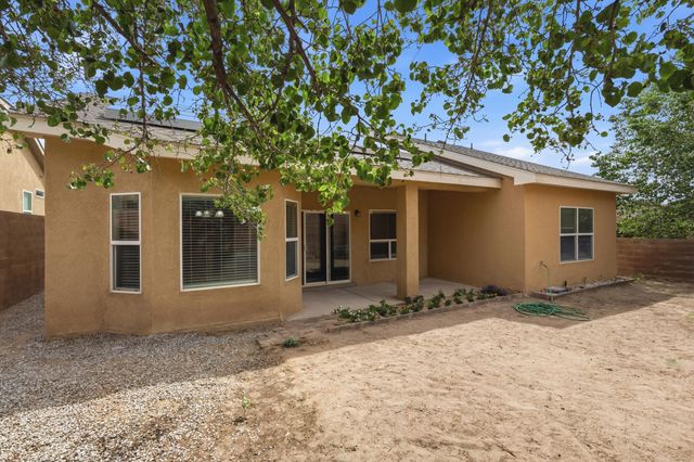 1071 Alegria Road, Los Lunas, NM 87031