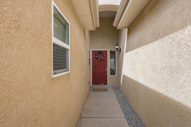 1071 Alegria Road, Los Lunas, NM 87031