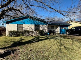 1226 S Clark Road, Cedar Hill, TX 75104