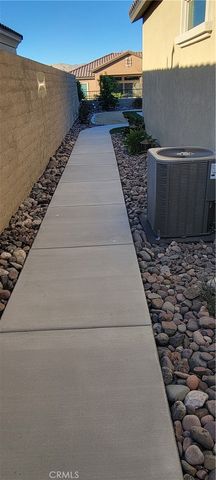 82 Burgundy, Rancho Mirage, CA 92270