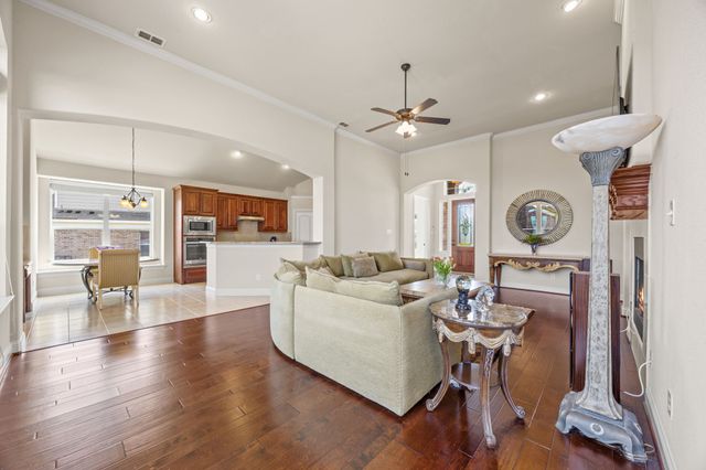 1718 Regents Park Court, Garland, TX 75043