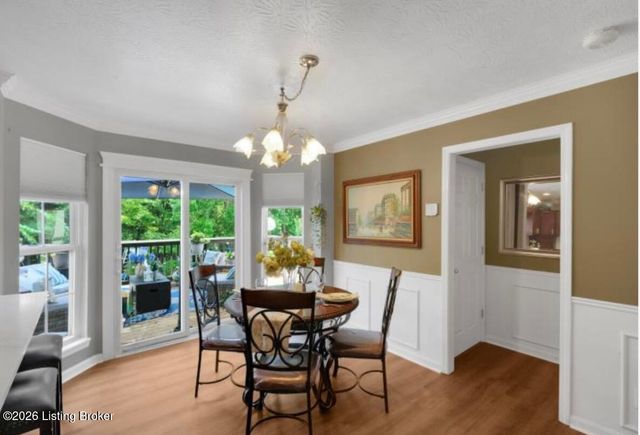 10527 Leven Blvd, Louisville, KY 40229