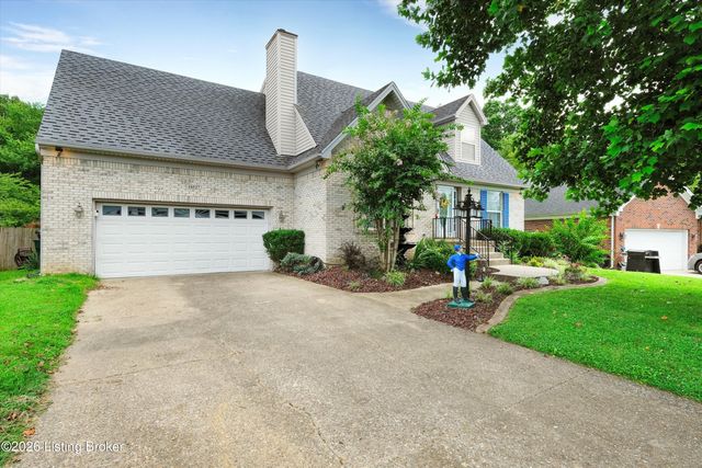 10527 Leven Blvd, Louisville, KY 40229