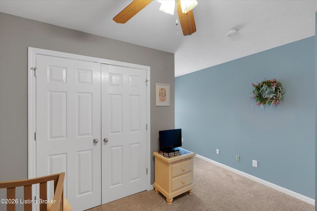 10527 Leven Blvd, Louisville, KY 40229