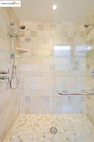 6555 Shattuck Avenue, Oakland, CA 94609