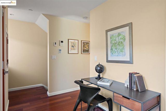 6555 Shattuck Avenue, Oakland, CA 94609