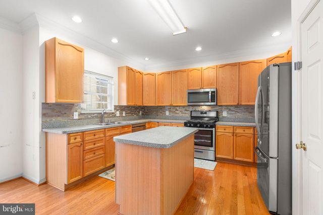 2 BASALT DR, Fredericksburg, VA 22406