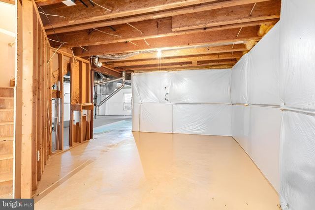 2 BASALT DR, Fredericksburg, VA 22406