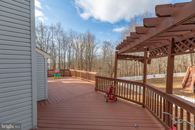 2 BASALT DR, Fredericksburg, VA 22406