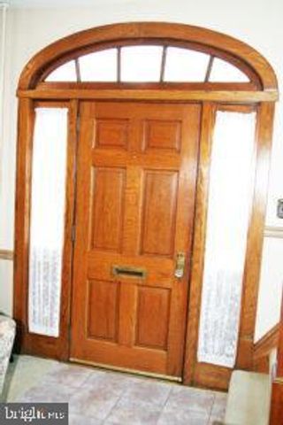 16 E MARBLE ST, Mechanicsburg, PA 17055