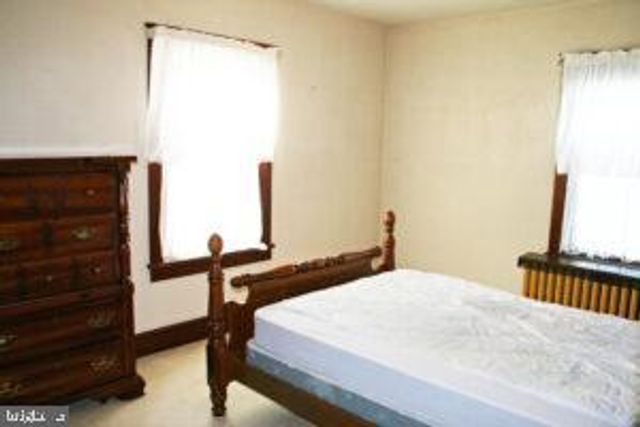 16 E MARBLE ST, Mechanicsburg, PA 17055