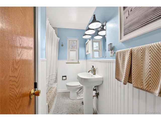 4634 Teller St, Wheat Ridge, CO 80033