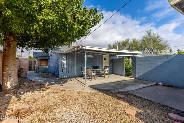 2013 W WINDSOR Avenue, Phoenix, AZ 85009