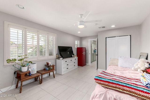 2013 W WINDSOR Avenue, Phoenix, AZ 85009