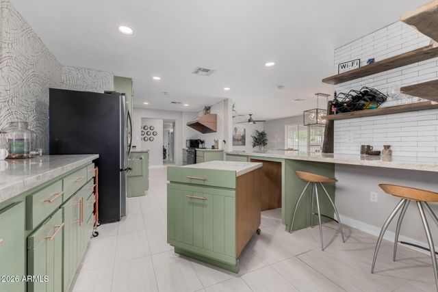 2013 W WINDSOR Avenue, Phoenix, AZ 85009