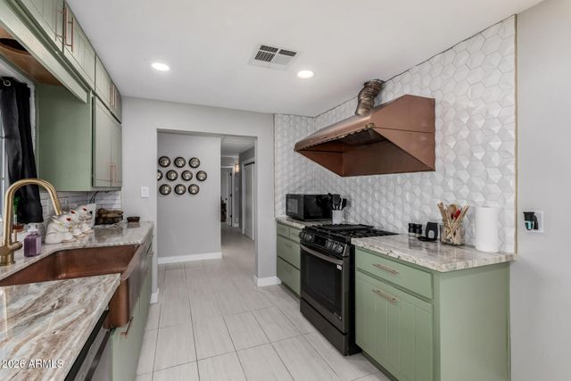 2013 W WINDSOR Avenue, Phoenix, AZ 85009