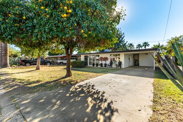 2822 N 34TH Street, Phoenix, AZ 85008